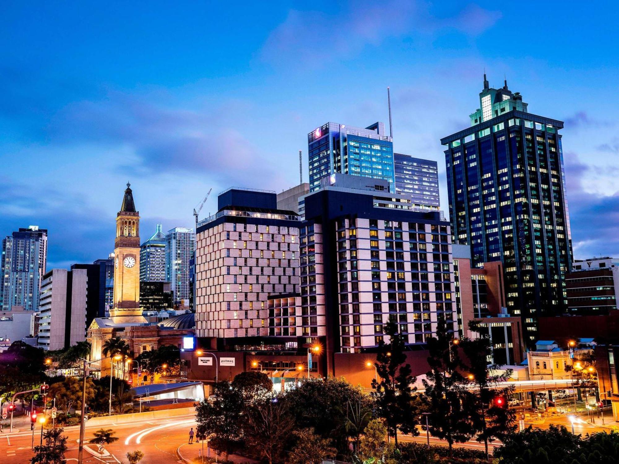 Pullman Brisbane King George Square Hotel Екстериор снимка